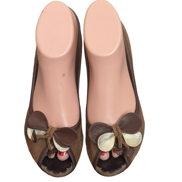 Vintage Moschino Cheap and
Chic Suede Bow Pumps size 37(7) - Picture 3 of 13